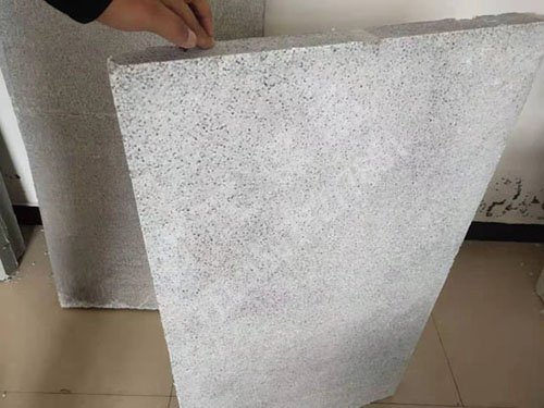 發(fā)泡水泥復合板的技術(shù)加工形式