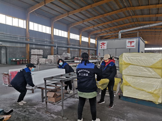 擠塑板倉(cāng)庫(kù)一角